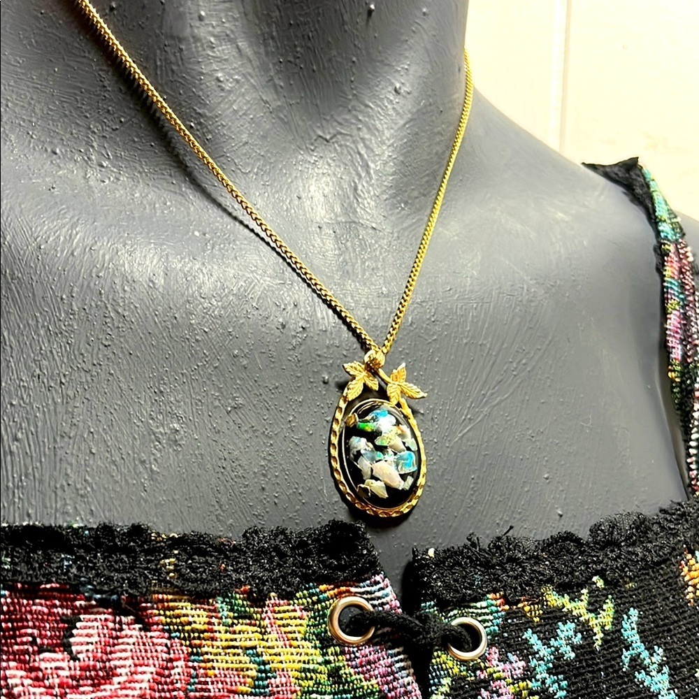 Gold Nature-Inspired Statement Necklace